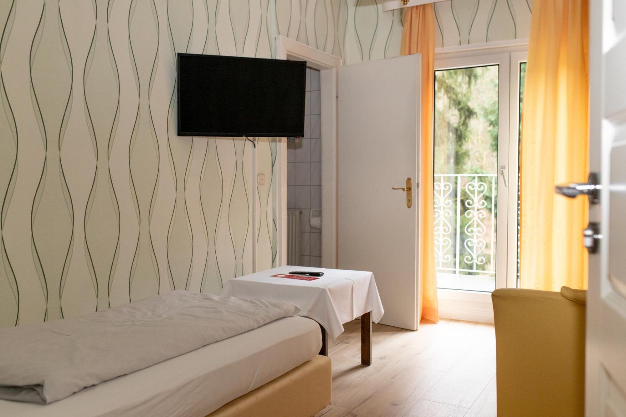 Kurhotel Quellenhof Bad Bertrich Camera foto